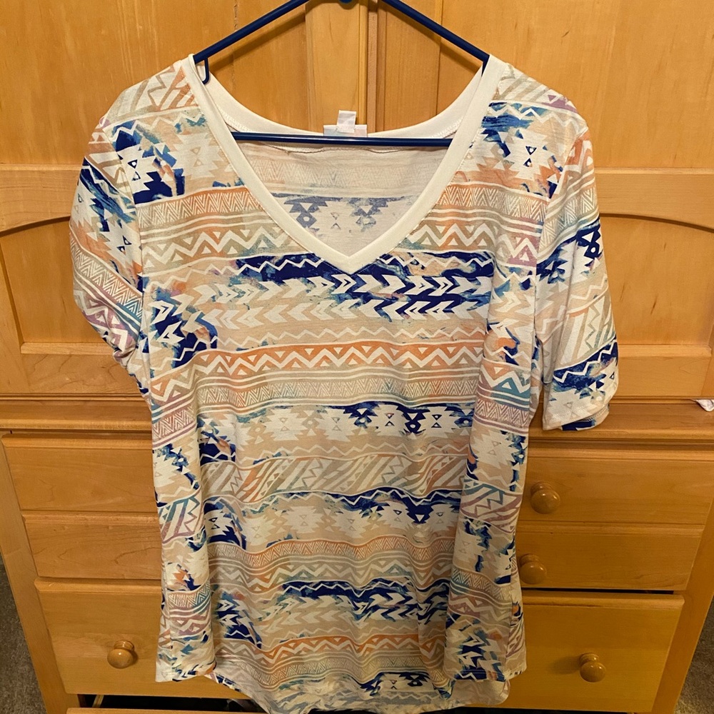 Lularoe shirt